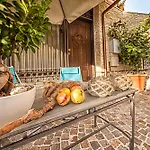 La Casa Di Plinio Oda ve Kahvaltı Pompei
