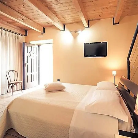 La Casa Di Plinio فندق مبيت وإفطار 3*