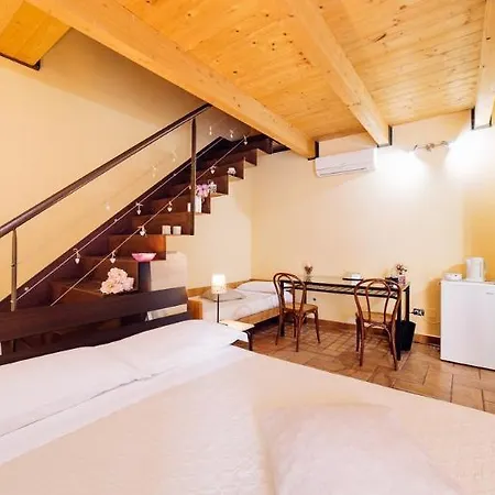 La Casa Di Plinio فندق مبيت وإفطار بومبيي