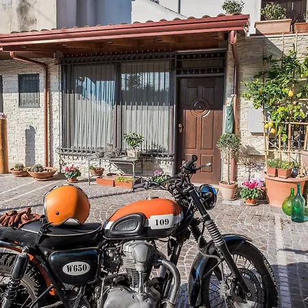 La Casa Di Plinio فندق مبيت وإفطار 3*
