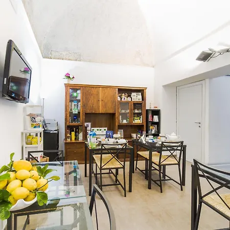 فندق مبيت وإفطار La Casa Di Plinio بومبيي